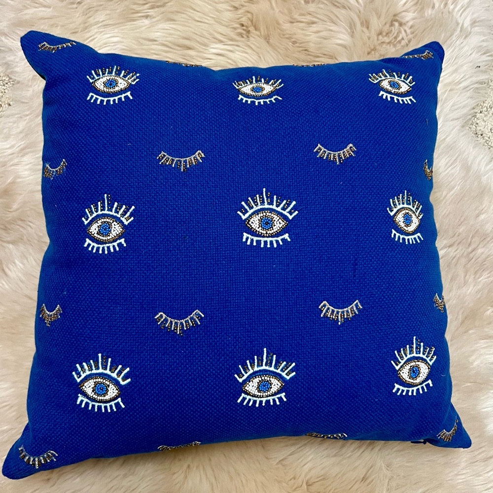 Anthropologie evil eye throw pillow. NWT. 🧿🪬